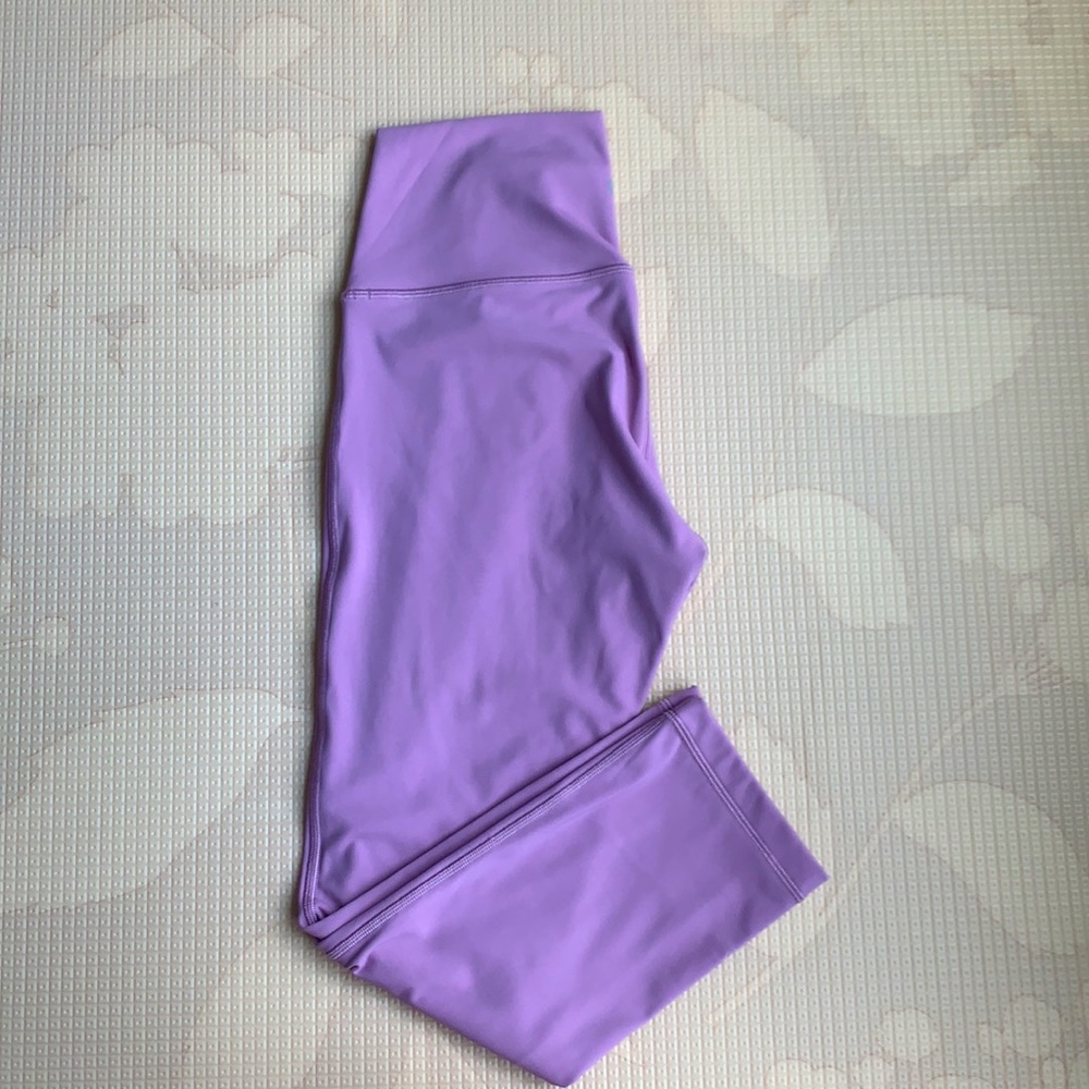 Lululemon leggings 23”